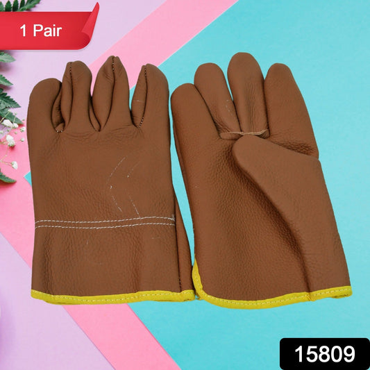Leather gloves for kitchen garden